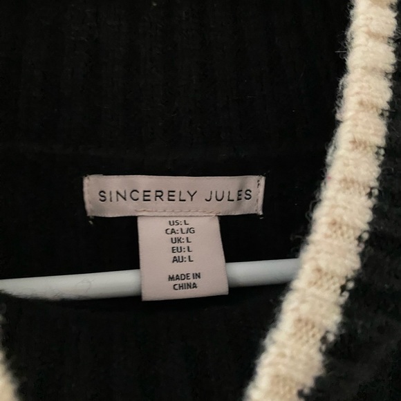 Size L Mock Neck Sweater - Picture 2 of 3